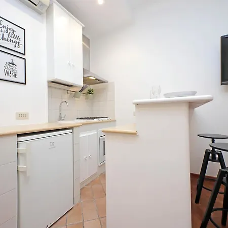 Apartman Vatican With Cute Terrace
